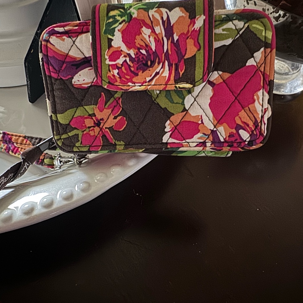 Vera Wang wallet